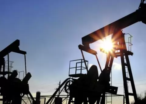 El petr�leo WTI, referente para Ecuador, sube un 5,08% tras acercamiento entre Rusia y EE.UU.