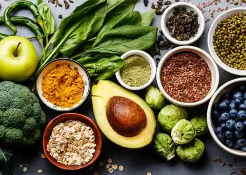 Abastecimiento adecuado de alimentos y bebidas en Ecuador