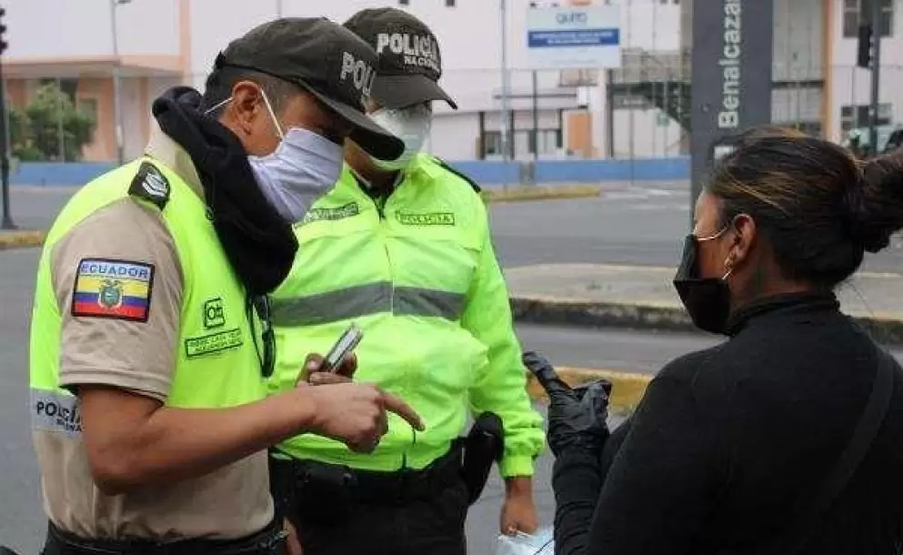 Policía Nacional: “Tu Distancia es Mi Derecho”