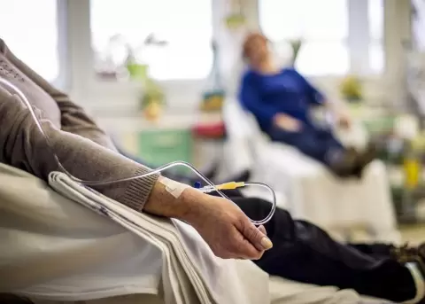 Hospitales de Quito ya prueban con plasma de pacientes recuperados