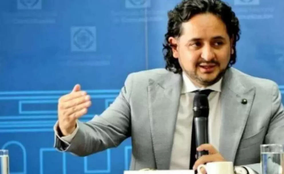 Ministro de Telecomunicaciones cuestiona perfiles que conforman veedura para el concurso de frecuencias de radio