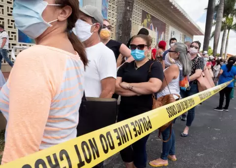 La pandemia por covid-19 est� 'empeorando' en el mundo, advierte la OMS