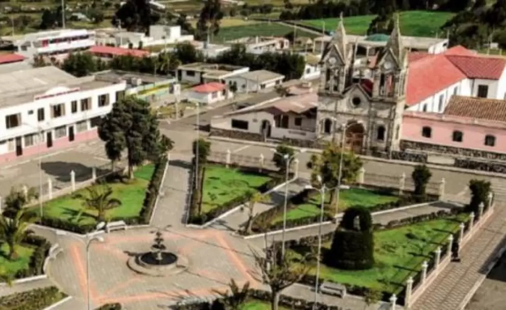 Municipio de Salcedo separó a seis funcionarios por supuestas irregularidades en compra de prendas de bioseguridad