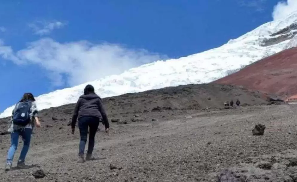 Parque Nacional Cotopaxi es cerrado por retorno a semáforo rojo en el cantón Mejía