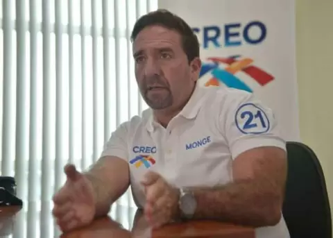 Csar Monge renuncia a la presidencia de CREO; se tratar de un cncer digestivo