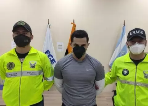 Detienen a Abraham Muoz y exfuncionarios de hospital por presunto peculado en comercializacin de medicina de COVID