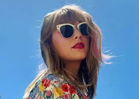 Taylor Swift lanzar a media noche nuevo lbum