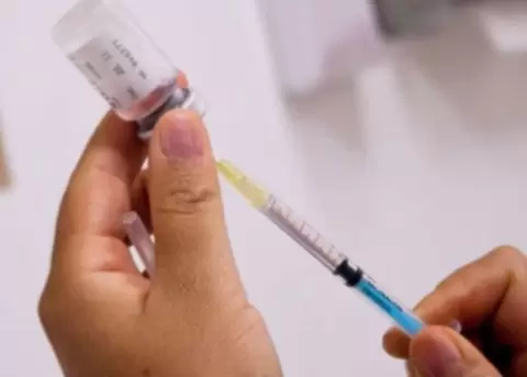 Plan global de vacunas contra el COVID-19 favorece a pases ricos