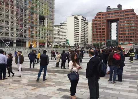 Entidades pblicas batallan contra el covid-19 en Quito con diferentes protocolos