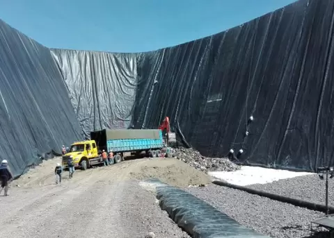 Empresa Villacapria, descarta irregularidades en el tratamiento de lixiviados en el relleno sanitario de El Inga