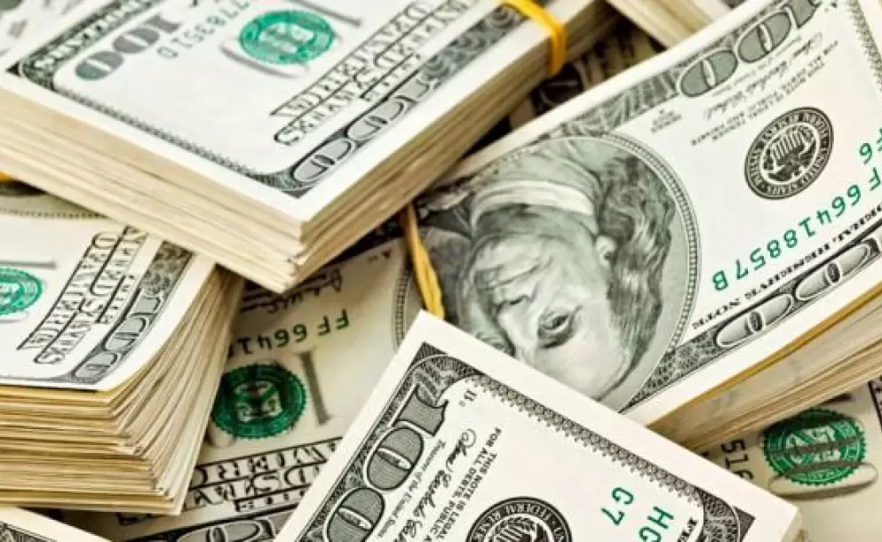 Ejecutivo increment USD 122 millones para Bono de Proteccin Familiar