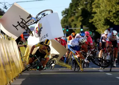 Fabio Jakobsen, grave tras dramática caída en el Tour de Polonia