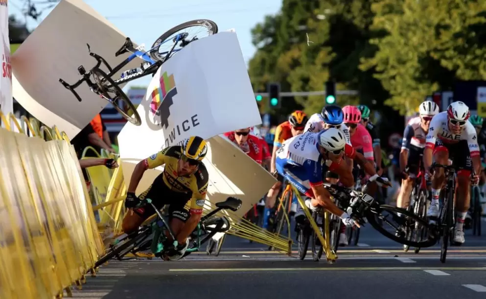 Fabio Jakobsen, grave tras dramática caída en el Tour de Polonia
