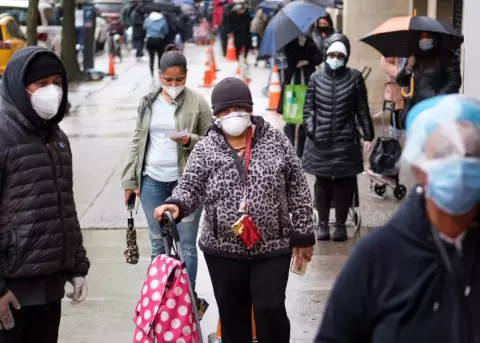 El coronavirus se puede propagar por el aire, reconoce la gu�a actualizada de los CDC