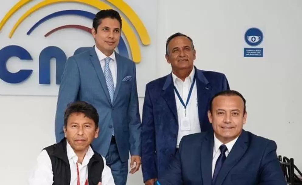 Candidatos inscritos por Libertad es Pueblo, sin movimiento político