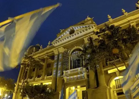 Guayaquil festeja su libertad y su tesn en los 200 aos de su independencia