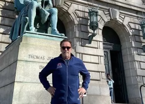 Arnold Schwarzenegger revel que se someti a una nueva intervencin cardaca