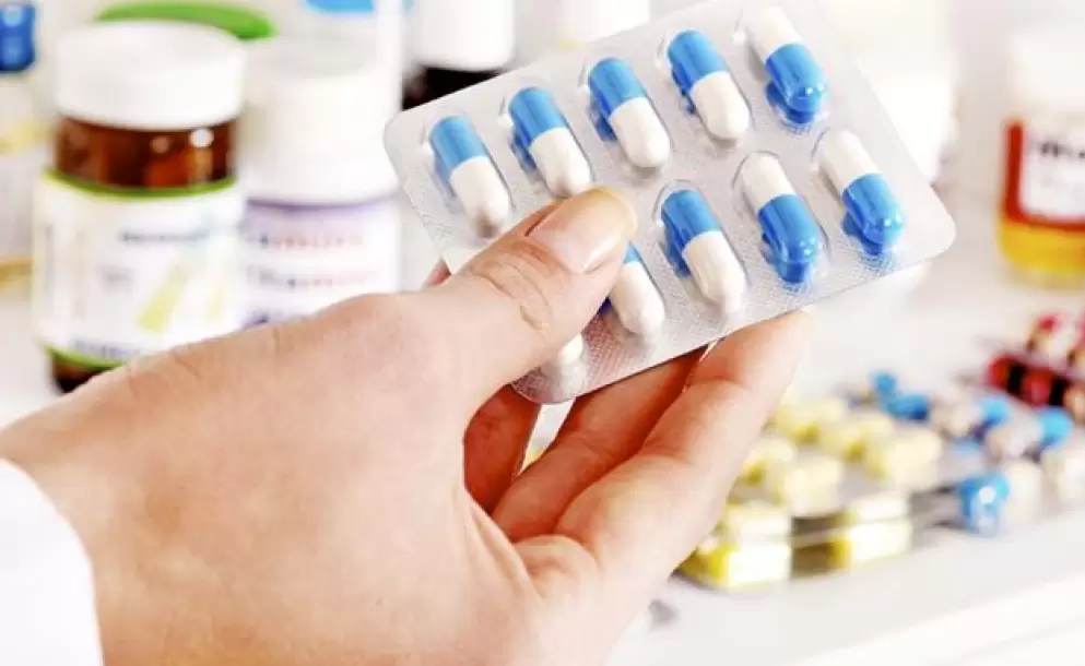 Decreto 1033 establece procedimientos bsicos para la compra de medicamentos en la red pblica de salud