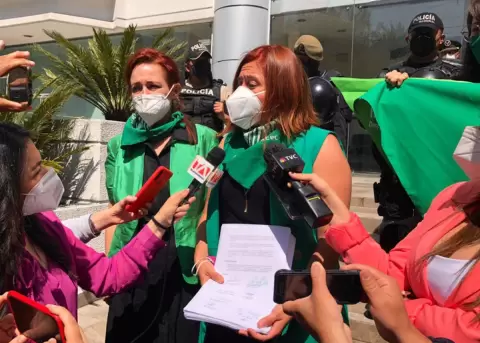 Organizaciones feministas buscan la despenalizacin del aborto por violacin