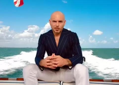 Pitbull se asocia con Trackhouse Racing de Nascar