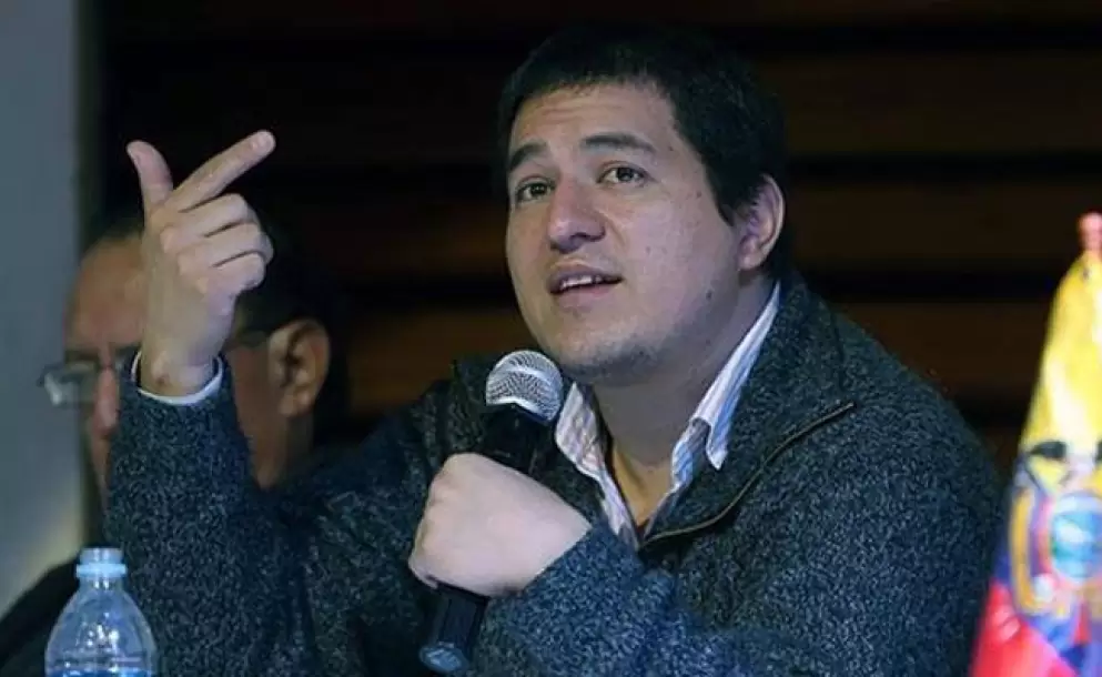 ¿Andrés Arauz puede otorgar mil dólares a 1 millón de familias en la primera semana de su Gobierno?