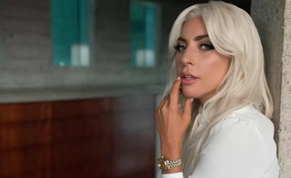 Lady Gaga compartió foto junto a Adam Driver, caracterizados como sus personajes de "House of Gucci"