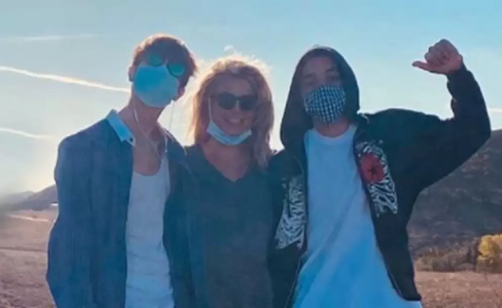 Britney Spears compartió una imagen de sus hijos y explicó por qué no lo había hecho antes