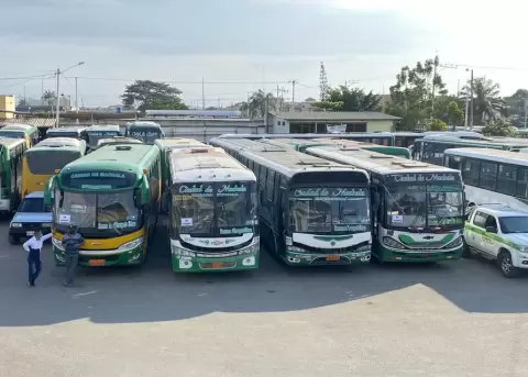 Machala seguir sin transporte de buses urbanos hasta que atiendan pedido de incremento de tarifa, segn dirigentes
