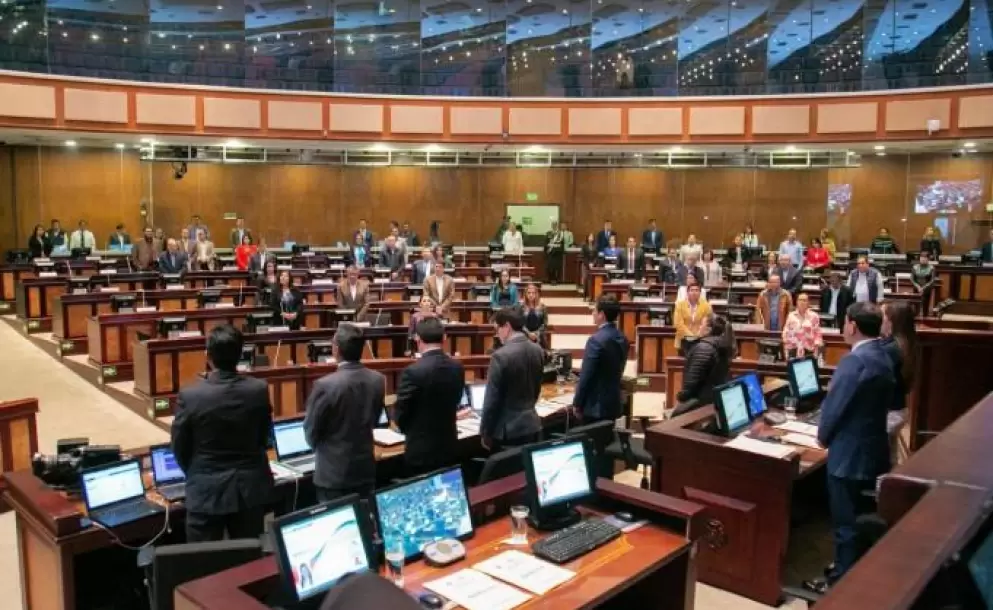 Asamblea Nacional absuelve al ministro del Trabajo, Andrs Isch, del juicio poltico en su contra