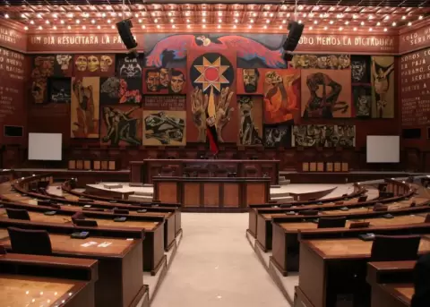 Asamblea Nacional a�n no arranca el tr�mite de leyes en el pleno y tiene 423 proyectos represados