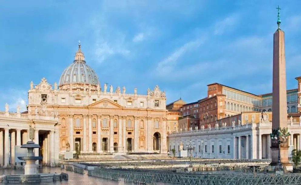 El Vaticano investiga a un ayudante de Juan Pablo II por encubrimiento de abusos