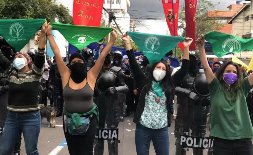 Proyecto para materializar el aborto por violacin ser calificado en la Asamblea Nacional