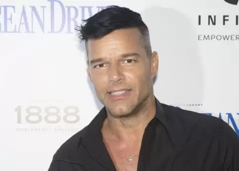 Ricky Martin anima a todo el mundo a vacunarse contra el Covid