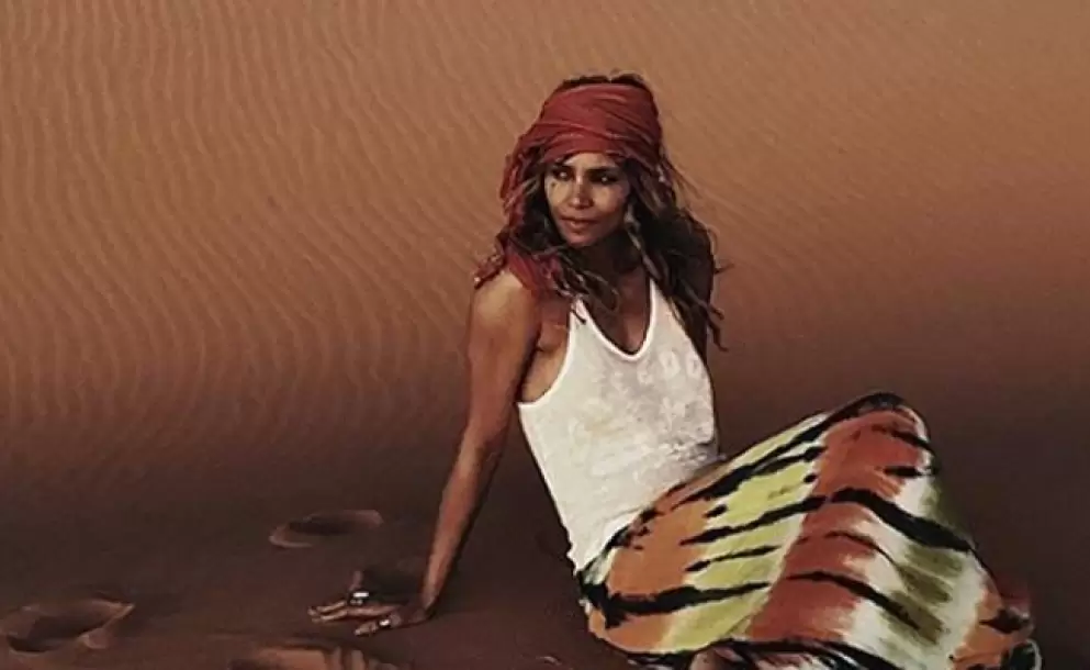 Halle Berry demandada por ex luchadora por su papel en 'Bruised'
