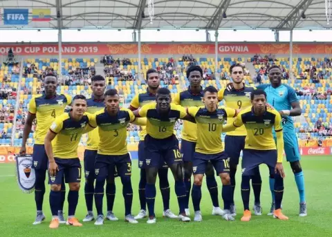COE Nacional ratifica presencia de pblico para el partido ante Chile