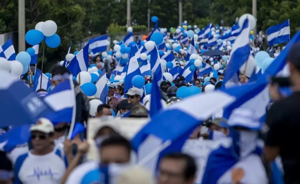 Ministerio Público de Nicaragua cambia prisión por arresto domiciliario bajo custodia a 3 opositores del Gobierno