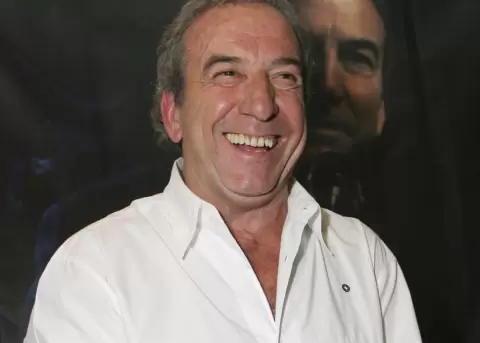 José Luis Perales se despide de los escenarios