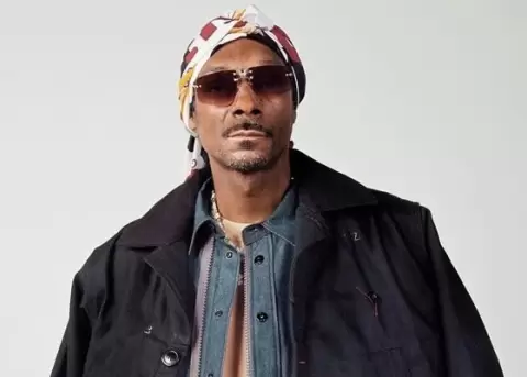 Snoop Dogg le rinde homenaje a Vicente Fernndez con 'El rey'