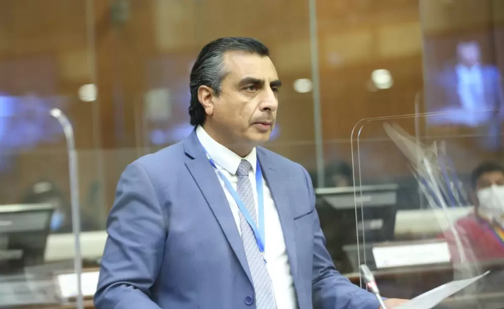 La Ley del uso legtimo de la fuerza plantea la utilizacin de armas letales en un sexto nivel, segn asamblesta Ramiro Narvez