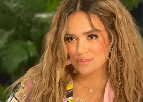 Karol G obtiene los primeros lugares en la lista Hot Latin Songs con la cancin 'Provenza'