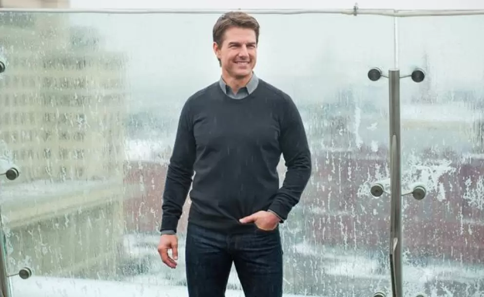 Tom Cruise fue ovacionado de pie por 5 minutos en Cannes en la premiere de "Top Gun" y recibi sorpresiva Palma de Oro