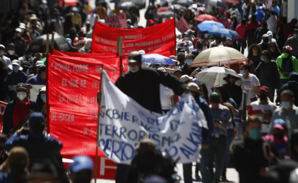Marcha por el Da del Trabajo pide al Gobierno cumplir sus ofertas