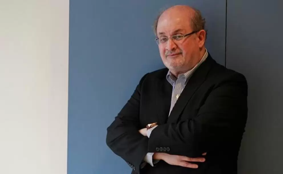 Quin es el sospechoso procesado por el ataque a Salman Rushdie?