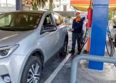 Cerca de la mitad de gasolineras podr�an quebrar ante la falta de atenci�n del Gobierno, seg�n la Camddepe