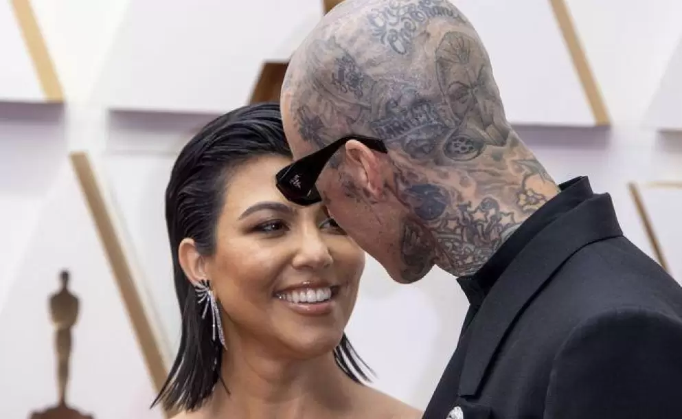 Crecen los rumores de embarazo de Kourtney Kardashian