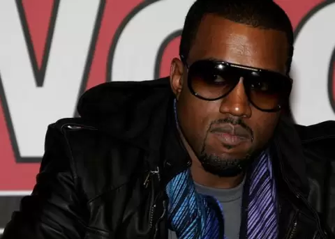 Kanye West rompe acuerdo con GAP y planea abrir sus propias tiendas