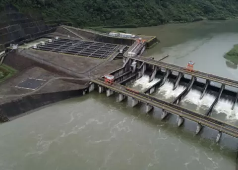 Coca Codo Sinclair, una de las centrales hidroel�ctricas m�s grandes del pa�s.