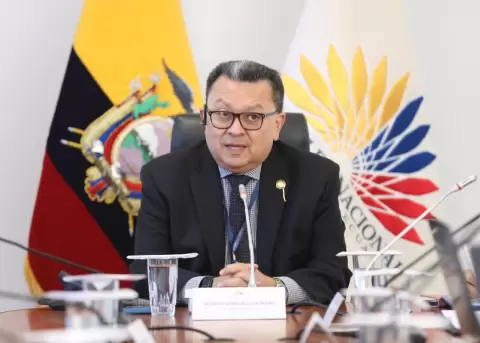 Asamblesta Vanegas cuestiona la falta de inhibidores en las crceles del pas
