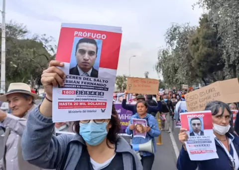 Elizabeth Otavalo denuncia que el 9 de octubre Germn Cceres se habra movilizado a Panam