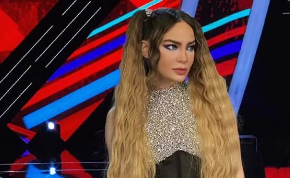Belinda reza a exnovios en pleno concierto: pido que lleven mi nombre tatuado'